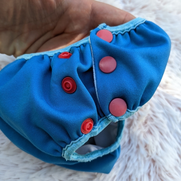 Superman! Bumkins Swim Diaper DC Comics Size Medium 16lb+ - Picture 6 of 8